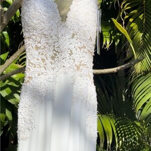 ivory white formal dressss or weddingg dress nwt